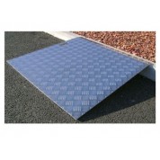 Rampe Océane larmée à damier en alu naturel Rampe Océane larmée à damier en alu naturel - posé